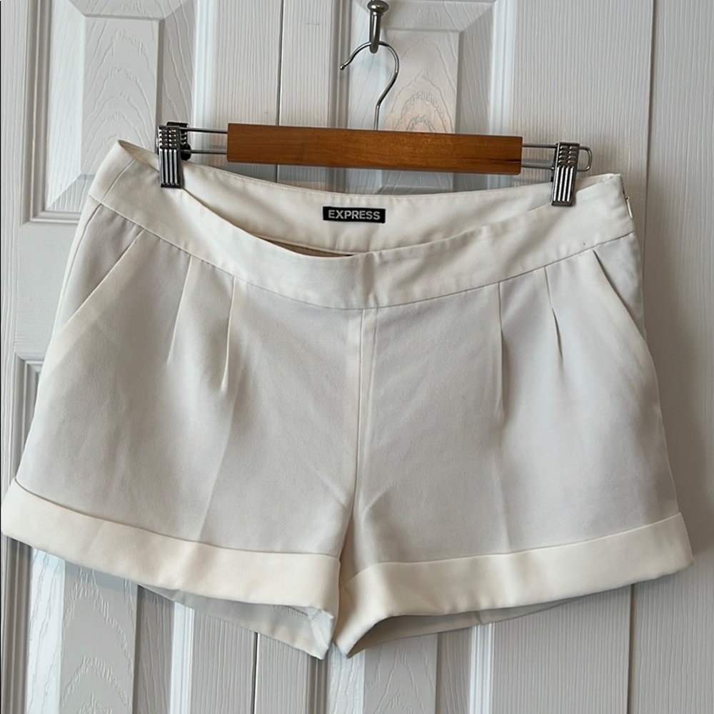 Women’s Express Shorts